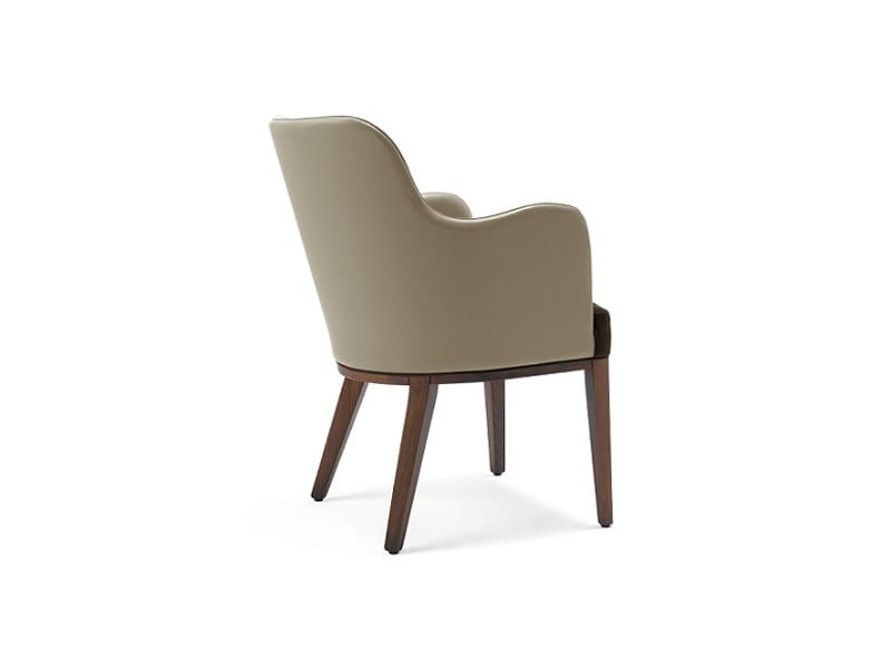 Tina-P3, Armchair in leather or fabric