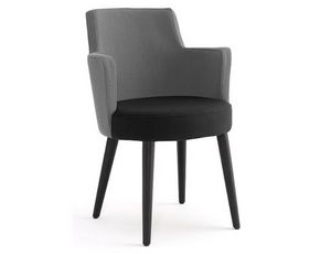Ebe-P, Armchair with a rounded shape