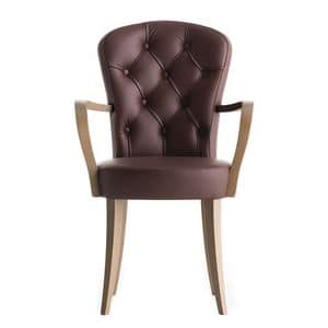 Euforia 00121K, Armchair with quilted backrest and wooden armrests