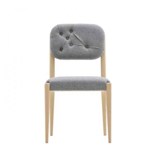Garbo 03111K, Modern chair in solid wood with tufted backrest