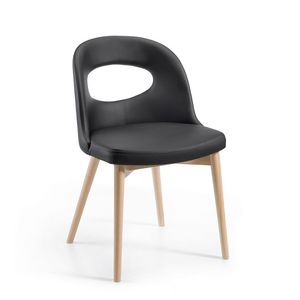 Iride, Wooden chair with comfortable padding