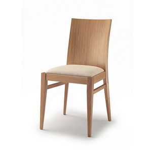 Amanda, Wooden chair with padded seat