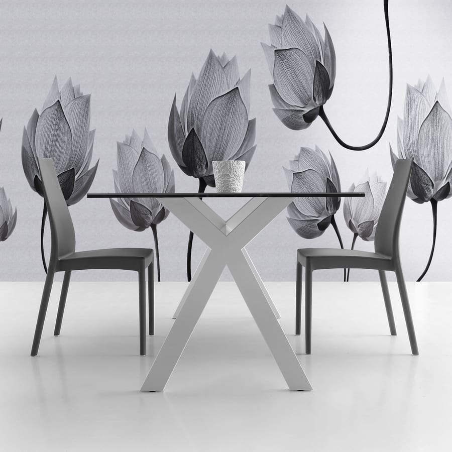 s08 archille, Dining table with metal base