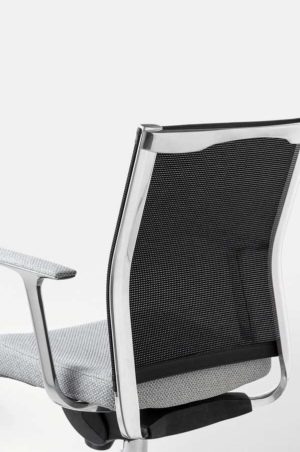 Kosmo mesh, High-backed chair, for Professional Studies