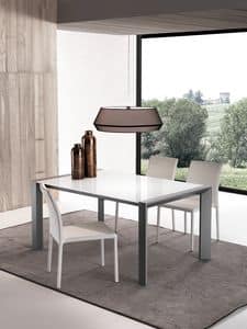 Art. 631 London, Extensible glass table, with wooden extensions