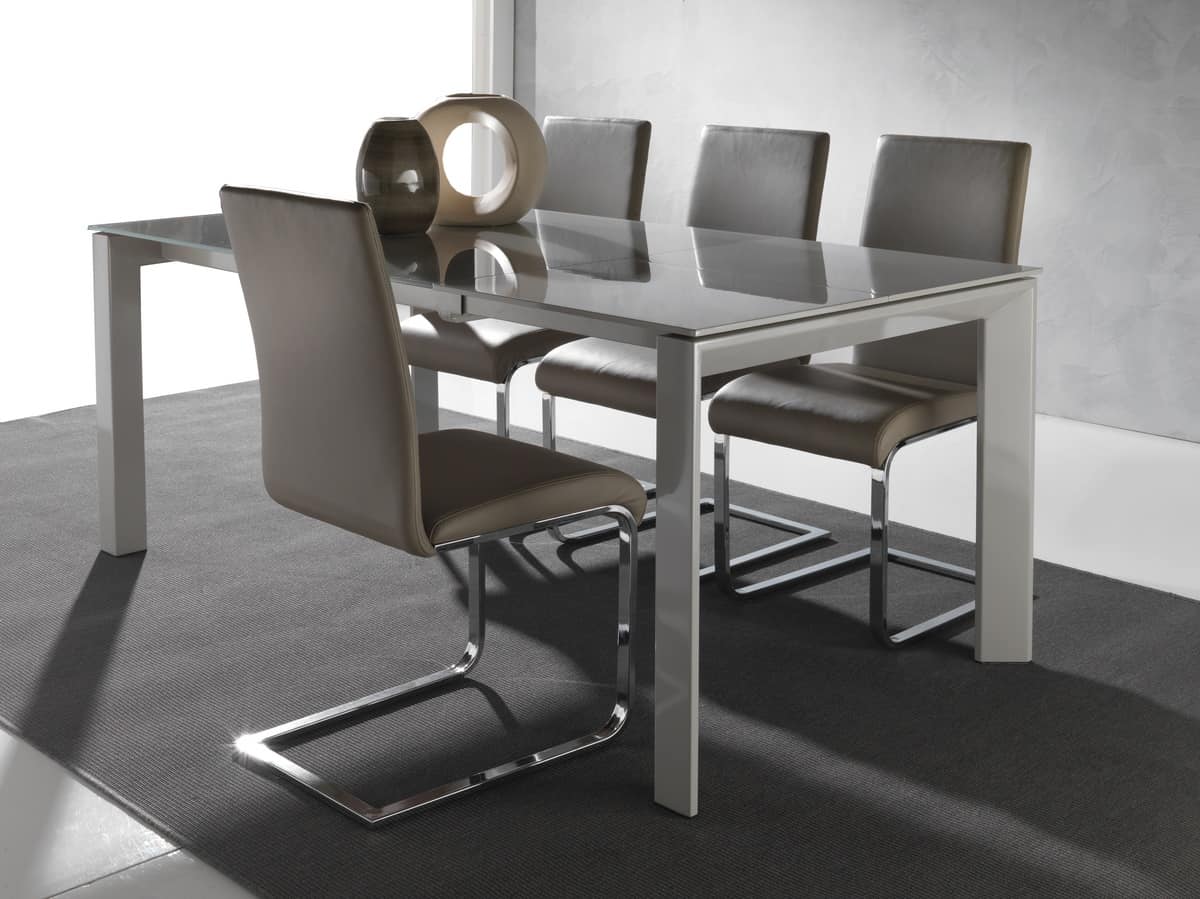 Art. 629 Sliver, Modern extendible table with triangular legs