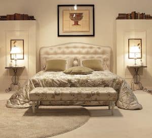 Victoria, Elegant bed with tufted headboard
