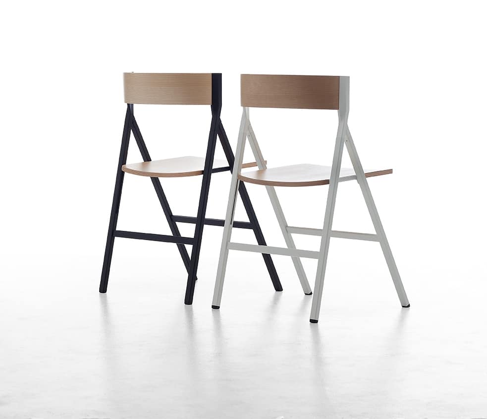 Klapp, Folding wooden chair ideal for contract use