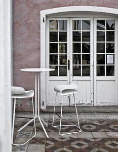 Poule Round high, Folding bar table, with base as crow's foot