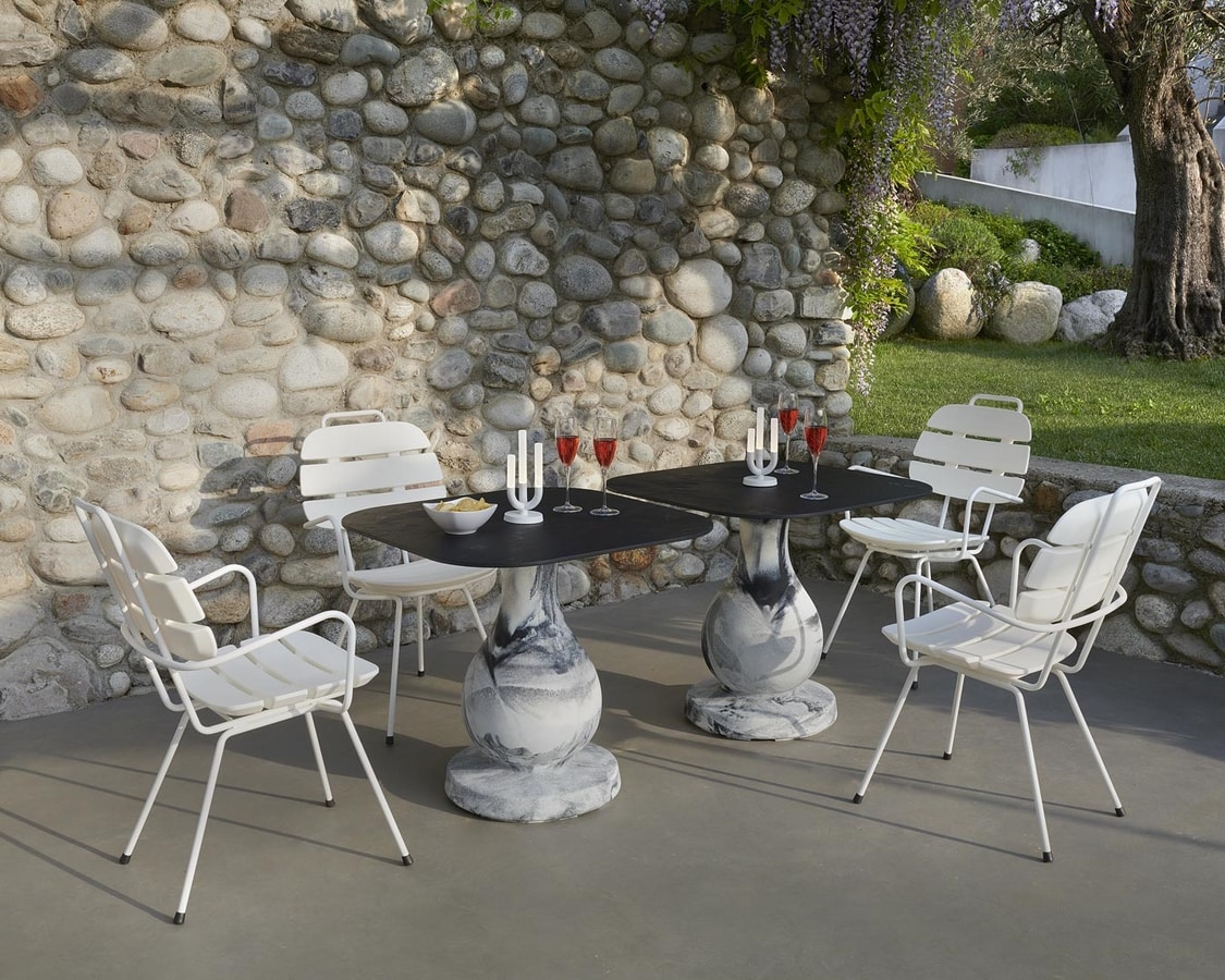 Ribs, Outdoor chair with armrests, in iron and polyethylene