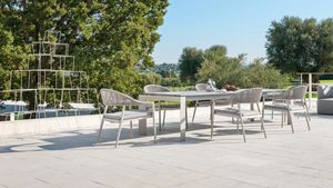 Dolmen low, Extendable table in aluminum for outdoor use