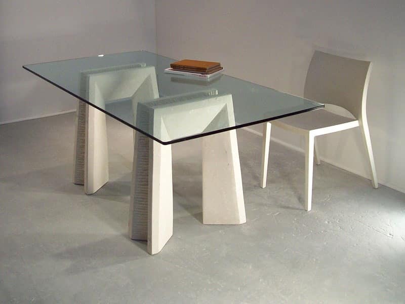 Riflesso table, Dining tables with top made of glass and legs made of stone