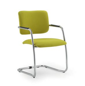 UF 136 / S, Visitor chair with sled and armrests, stackable and versatile