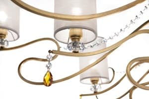 Delhia chandelier, Chandelier with sophisticated lines with dramatic effect