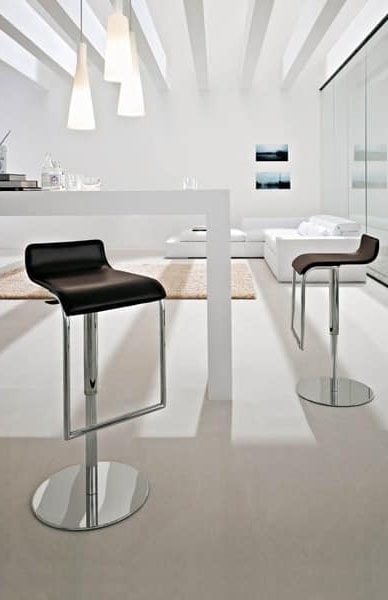 MILANO, Stool for kitchen with adjustable height, covered in leather
