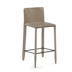 Yuma SG, Stool completely covered in leather
