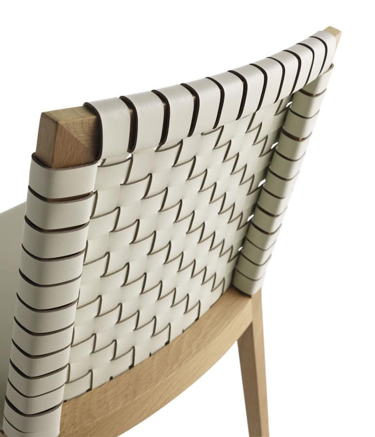 Bianca Light R/WO, Wooden chair covered with skilfully woven leather