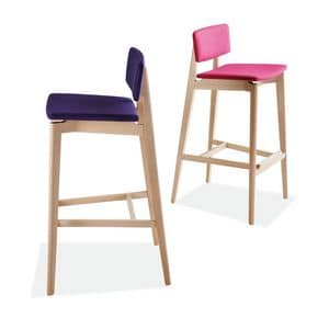 Fifty 8202, Stool in beech wood with padded seat and padded back