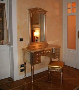 Toilette 1, Toilette with mirror, made of wood and gold leather