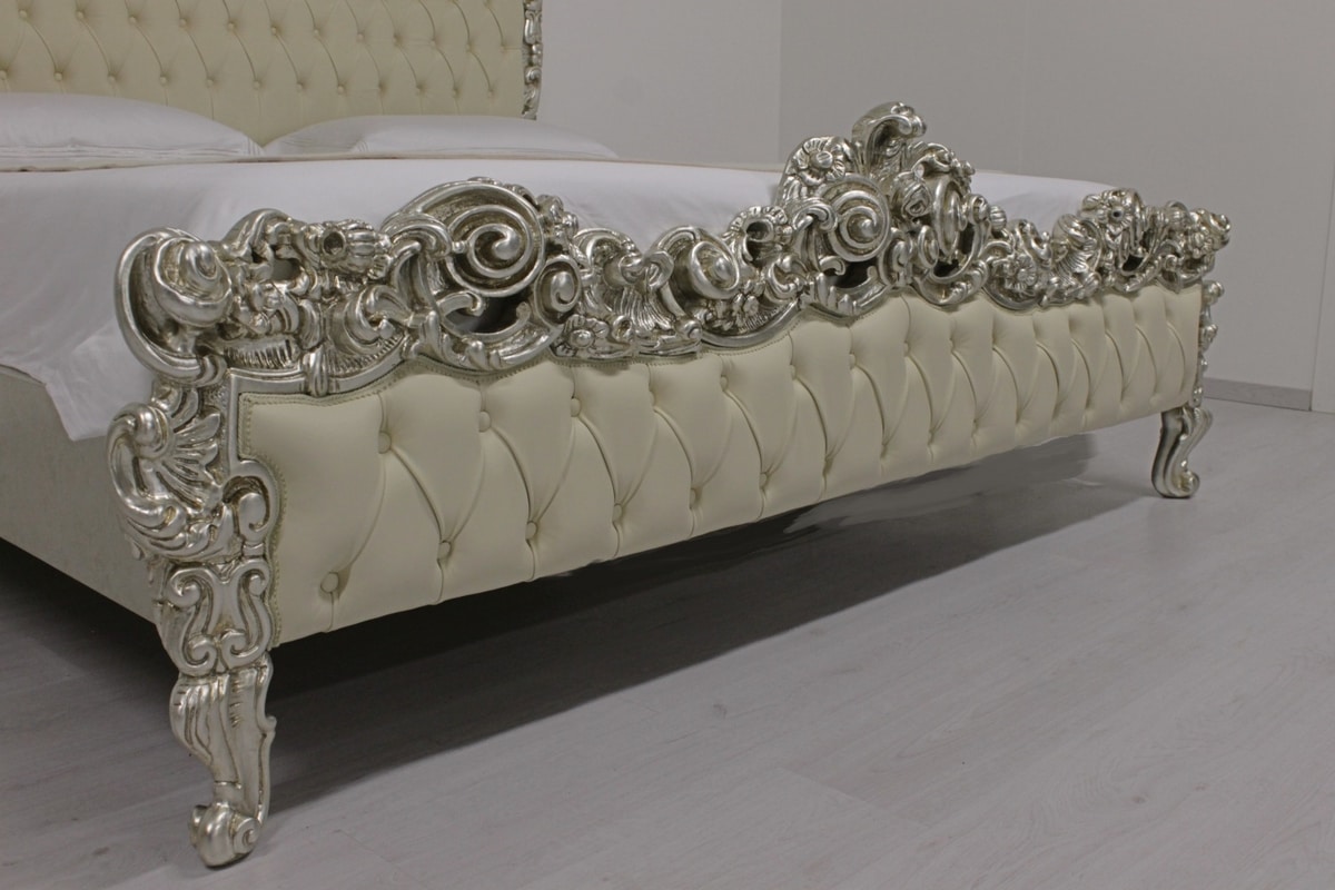 Ambassador bed, Luxury baroque bed