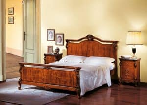 Art. 252, Double bed in walnut, in classic luxury style