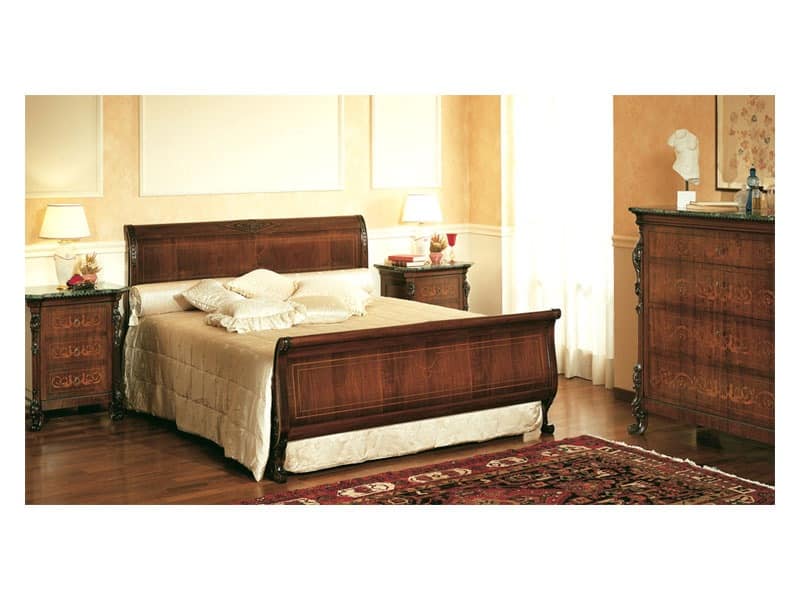 Art. 294 '800 Siciliano, Luxury bed, with decorated headboard, for classic style bedrooms