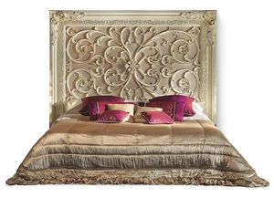 4020B, Bed with prestigious wooden headboard