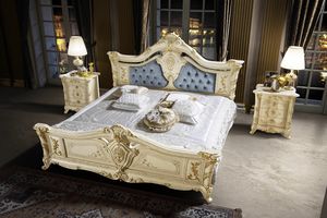 Madame Royale bed, Gorgeous carved bed