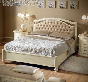 Siena padded bed, Classic style bed