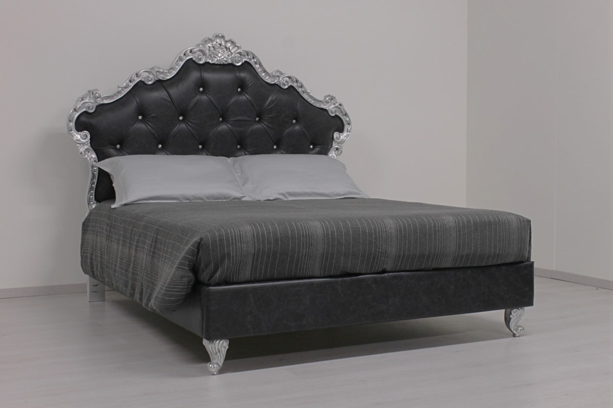 Valeria Platform, Classic style bed with leather headboard