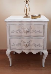 Art. 299, Tempera white lacquered bedside table