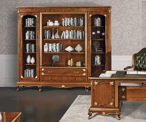 Art. 3000, Bookcase with briar decorations