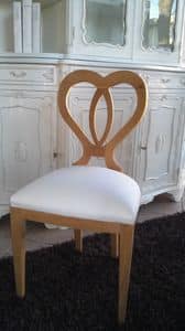 8238 SEDIA, Wooden chair with a heart-shaped backrest