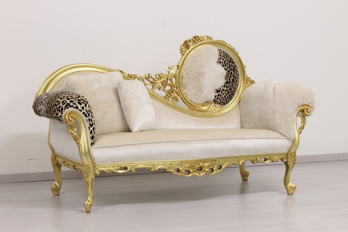 Monet animalier, Luxury daybed made of wood with gold finishings, Baroque