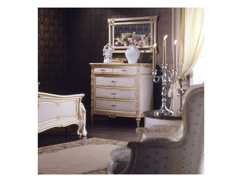 Art. 2001 chest of drawers, Classic chest of drawers, white finish on gold leaf, for luxury villas