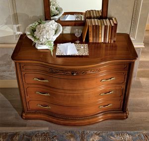 Torriani chest of drawers, Chest of drawers with a classic design