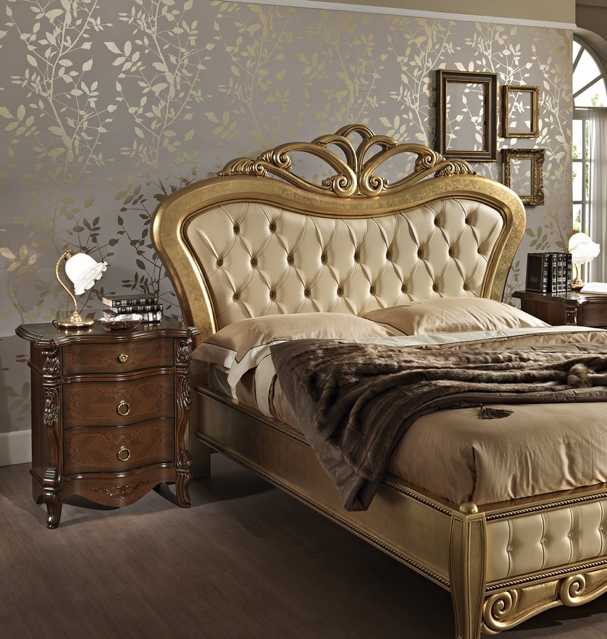 Virginia bedroom drawers, Luxury classic chest of drawers and bedside tables