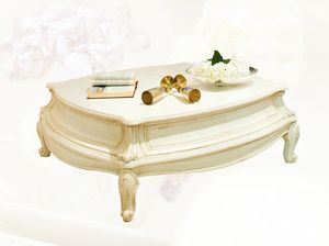 Art. 696, Classic style coffee table, lacquered