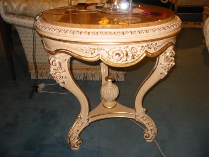 Art.708, Classic hand carved side table