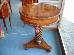 Art.716, Inlaid side table with drawer