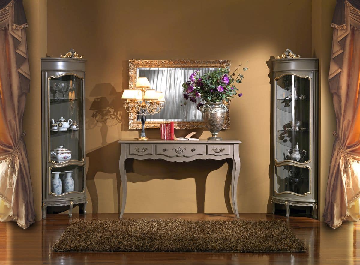 3610 CONSOLE TABLE, Classic console table suited for villas and hotel
