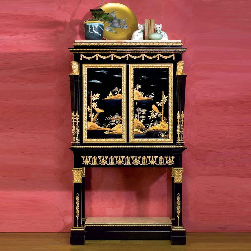 Art. 2098 Chinoiserie Luigi XV, Chinoiseire cabinet, with two doors, decorated by hand