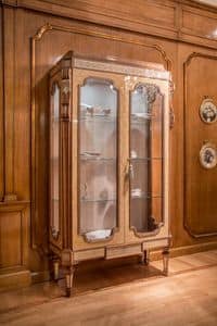9313, Display cabinet with 2 doors, for classic dining rooms