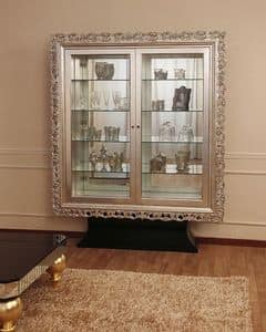 Art. 2405 Valentina Day, Classic display cabinet with 2 doors, silver leaf finishes