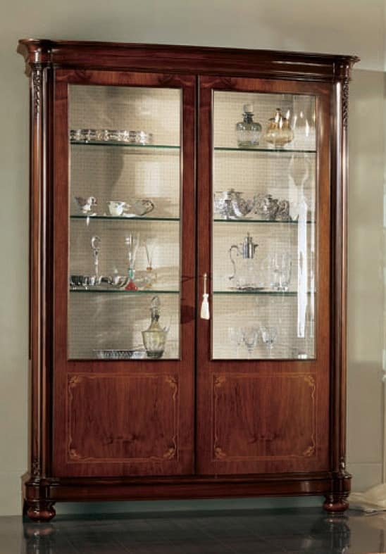 Gardenia display cabinet 2 doors, Classic display cabinet with two doors and interior light