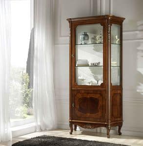 P 201, Display cabinet with 1 door, in walnut, style '700 with carvings