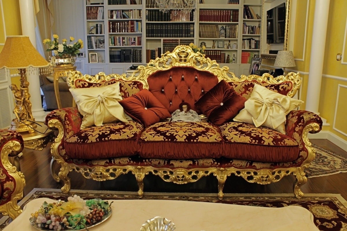Maria, Luxury classic sofa