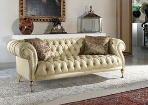 Mozart, Quilted classic sofa for living rooms