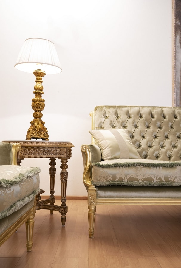 Ninfea sofa, Classic Louis XVI style sofa
