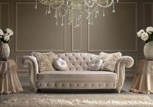Romantic, Elegant sofa in hand carved wood